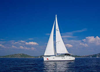 Rent a sailboat in Marina Hramina - Bavaria 46 CN
