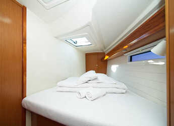 Rent a sailboat in Marina Hramina - Bavaria 50 C