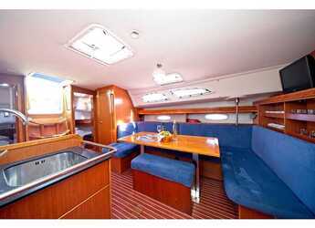 Rent a sailboat in Marina Hramina - Bavaria 51 C