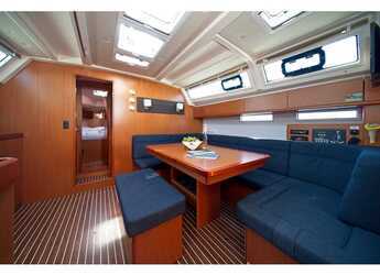 Rent a sailboat in Marina Hramina - Bavaria 46 CN