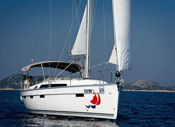Rent a sailboat in Marina Hramina - Bavaria Cruiser 41