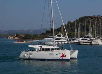 Rent a catamaran in Marina Hramina - Lagoon 400