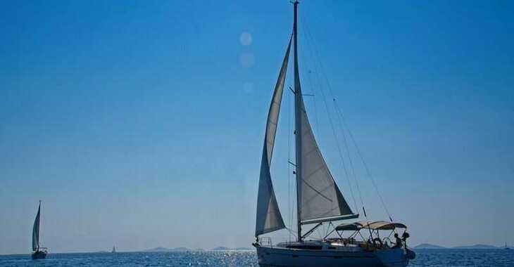 Rent a sailboat in Marina Hramina - Bavaria Cruiser 41