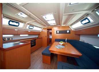 Rent a sailboat in Marina Hramina - Bavaria 46 CN