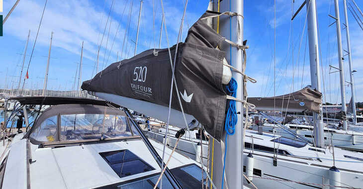 Rent a sailboat in Marina Frapa - Dufour 520 Grand Large