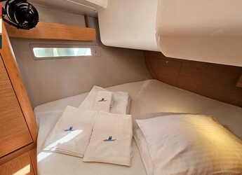 Rent a sailboat in Marina Frapa - Dufour 412 Grand large