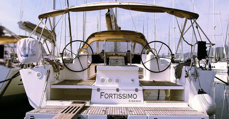 Rent a sailboat in Marina Kastela - Dufour 500 Grand Large