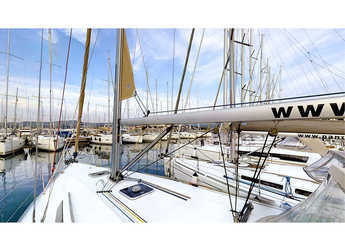 Rent a sailboat in Marina Frapa - Dufour 375 Grand Large