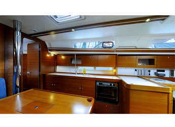 Rent a sailboat in Marina Frapa - Dufour 375 Grand Large