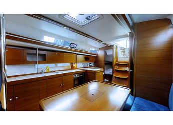 Rent a sailboat in Marina Frapa - Dufour 375 Grand Large