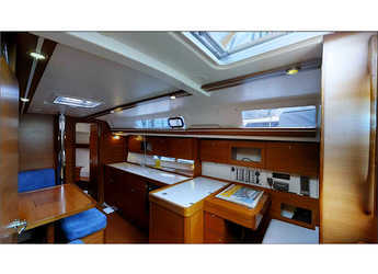 Rent a sailboat in Marina Frapa - Dufour 375 Grand Large