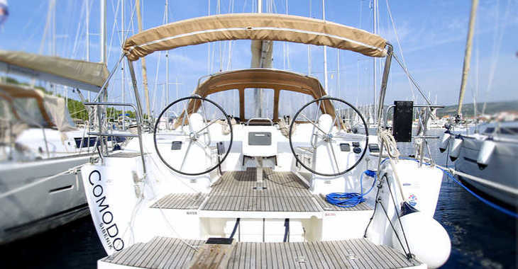 Rent a sailboat in Marina Frapa - Dufour 450 Grand Large