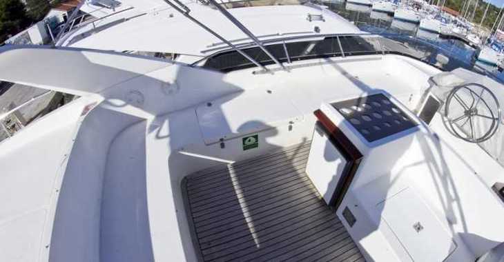 Rent a yacht in Marina Kremik - Yaretti 2110