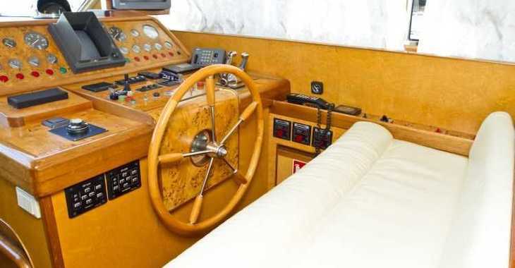 Louer yacht à Marina Kremik - Yaretti 2110