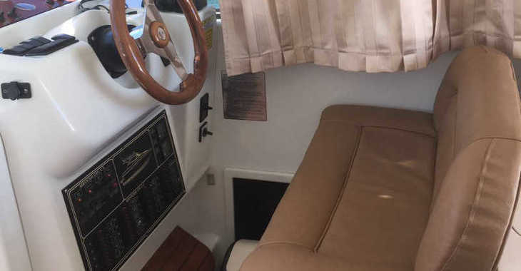 Rent a motorboat in Kremik Marina - Starfisher 34