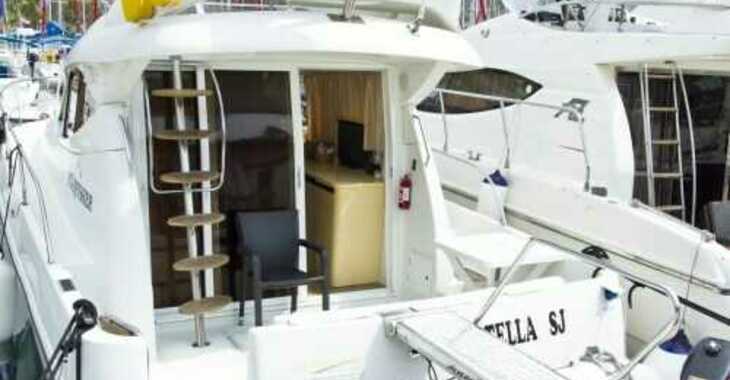 Rent a motorboat in Kremik Marina - Starfisher 34