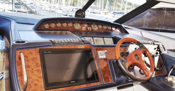 Rent a motorboat in Marina Kremik - Princess V 58