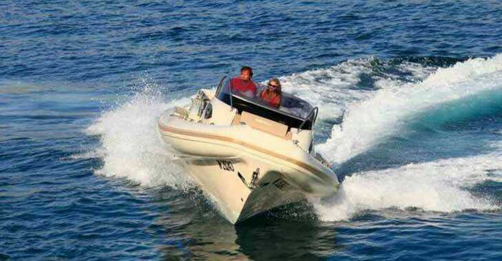 Rent a motorboat in Kremik Marina - MAR-CO e-motion 32