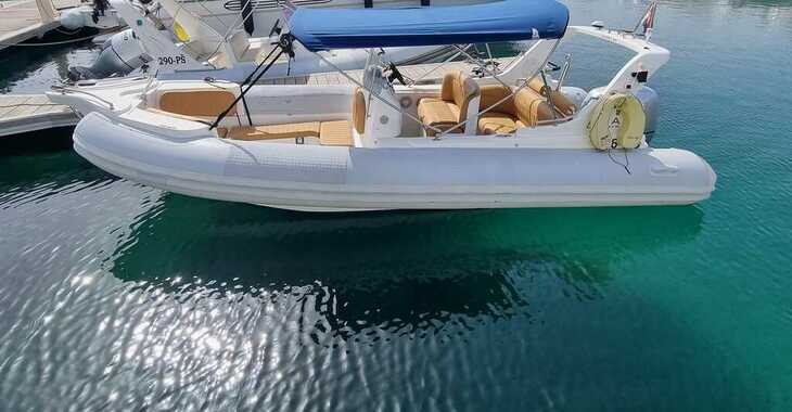Louer bateau à moteur à Marina Kremik - AGA Marine Spirit 640