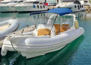Rent a motorboat in Kremik Marina - AGA Marine Spirit 640