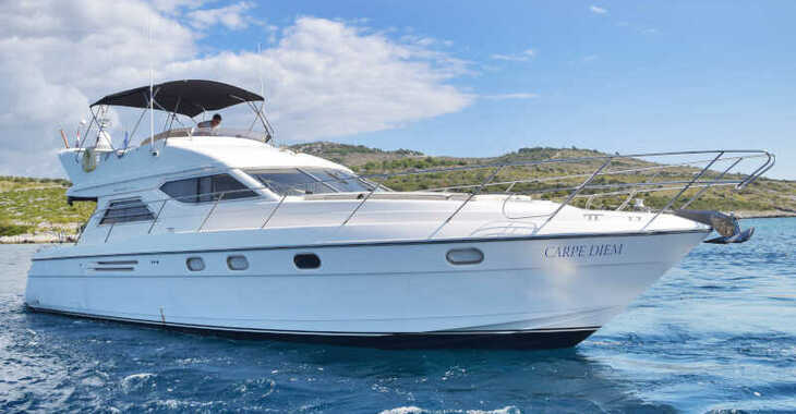 Chartern Sie yacht in Marina Kremik - Princess 480