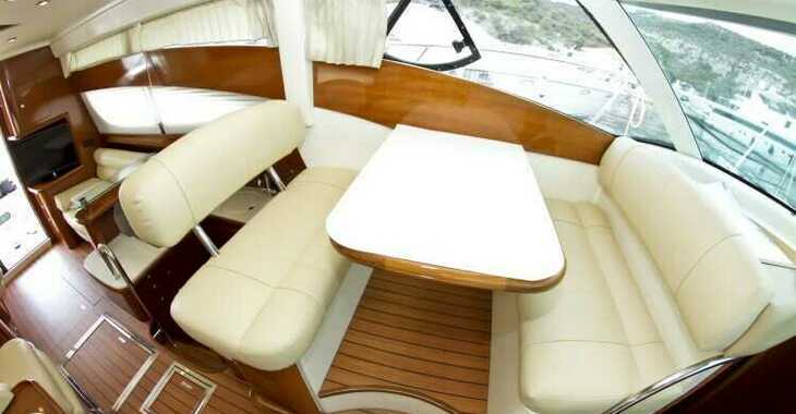 Chartern Sie yacht in Marina Kremik - Jeanneau Prestige 46 Fly