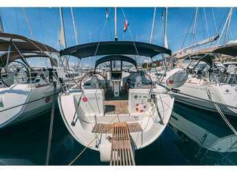 Chartern Sie segelboot in Marina Kastela - Sun Odyssey 45.2