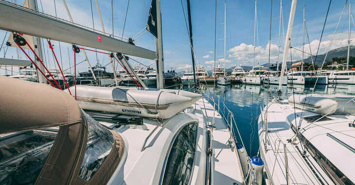Rent a sailboat in Marina Kastela - Sun Odyssey 49 DS