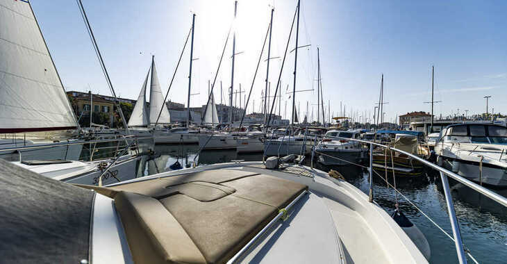 Rent a motorboat in Marina Tankerkomerc - Antares 10.80