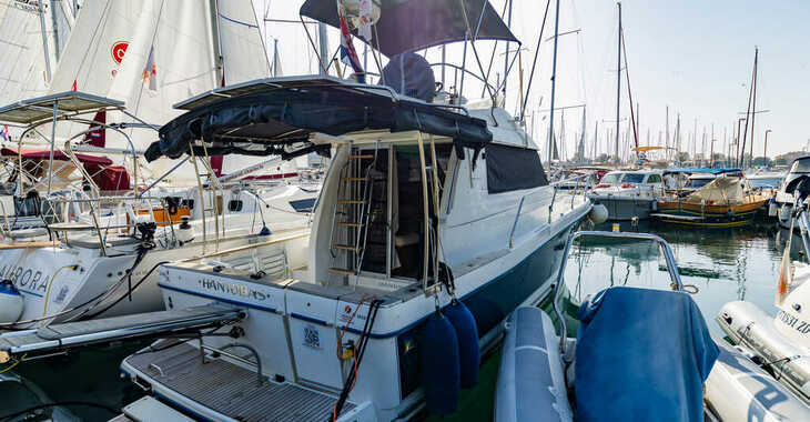 Rent a motorboat in Zadar Marina - Antares 10.80