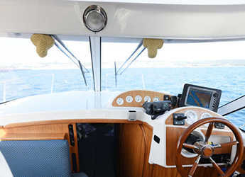 Chartern Sie motorboot in Zadar Marina - Quicksilver 750