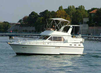 Chartern Sie motorboot in Marina Zadar - Atlantic 37