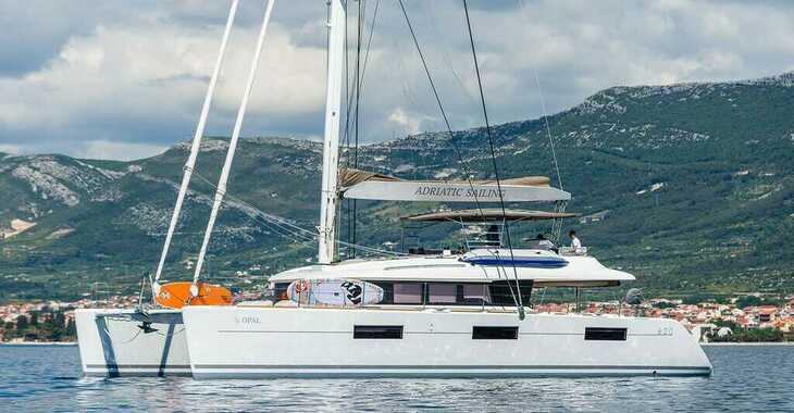 Alquilar catamarán en Marina Kastela - Lagoon 620