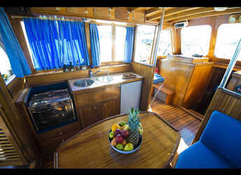 Rent a motorboat in Zadar Marina - Model Luka