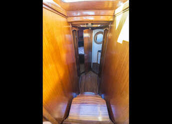 Rent a motorboat in Zadar Marina - Model Luka