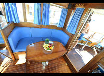 Rent a motorboat in Zadar Marina - Model Luka