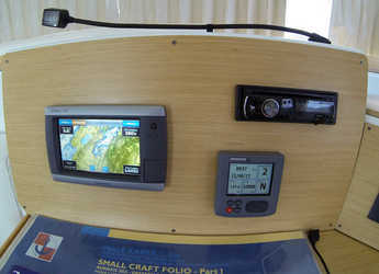 Rent a catamaran in Marina Mandalina - Lagoon 400