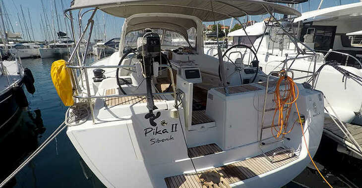 Rent a sailboat in Marina Mandalina - Oceanis 50