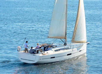 Chartern Sie segelboot in Marina Mandalina - Dufour 412 GL