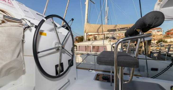 Rent a catamaran in Marina Mandalina - Lagoon 39 2016