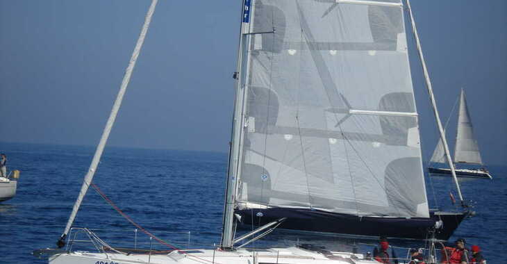Chartern Sie segelboot in Marina Mandalina - Grand Soleil 37 R