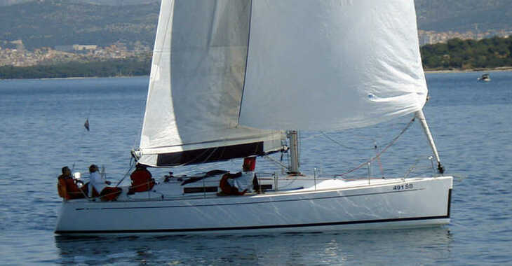 Rent a sailboat in Marina Mandalina - Grand Soleil 37 R