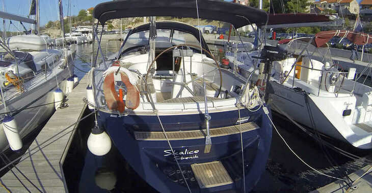 Rent a sailboat in Marina Mandalina - Grand Soleil 43