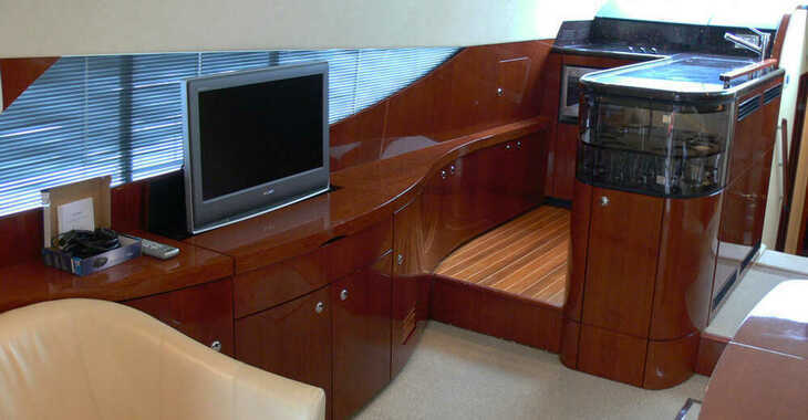 Chartern Sie yacht in Marina Mandalina - Fairline Phantom 50