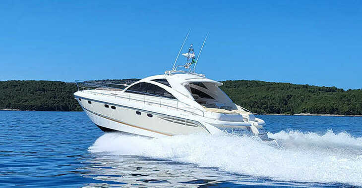 Chartern Sie yacht in Marina Mandalina - Fairline Targa 52 GT