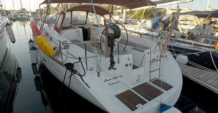 Rent a sailboat in Marina Mandalina - Oceanis Clipper 411