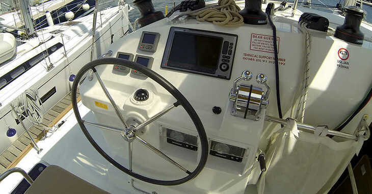 Rent a catamaran in Marina Mandalina - Lagoon 400