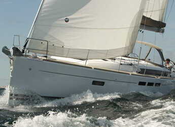 Rent a sailboat in Muelle de la lonja - Sun Odyssey 509