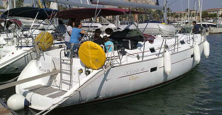 Rent a sailboat in Muelle de la lonja - Oceanis 411-4
