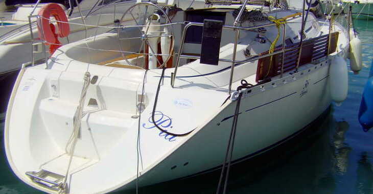 Rent a sailboat in Trogir ACI Marina - Dufour 36 Classic
